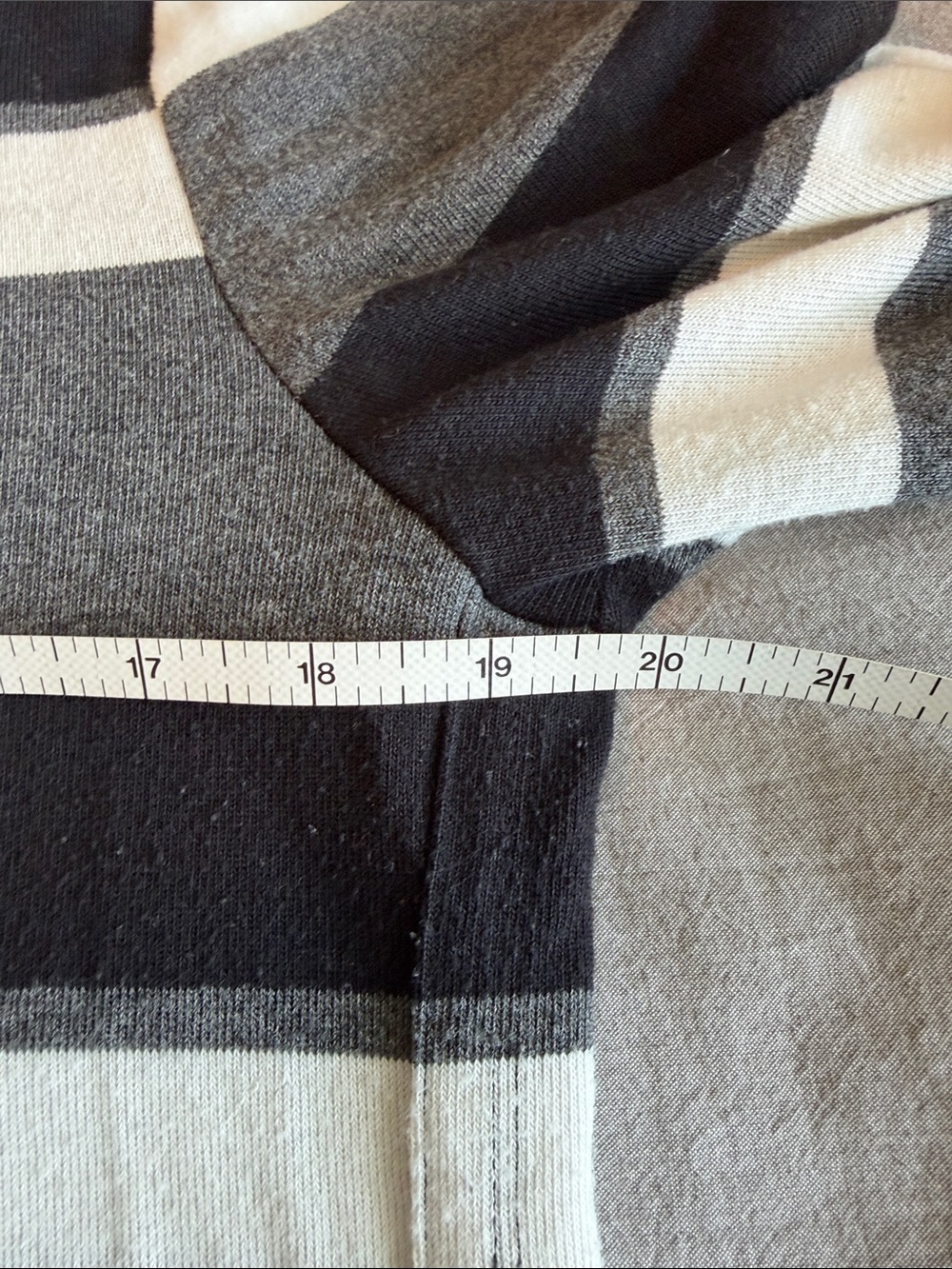 Liz Claiborne Black, Gray & Cream Striped Scoop Neck Tunic Sweater, Large - Picture 9 of 9
